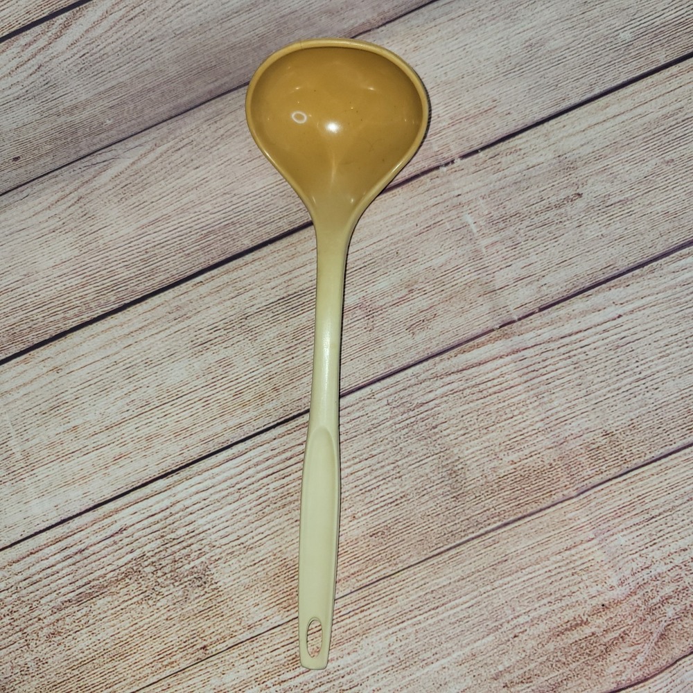 Vintage Foley Harvest Gold Plastic Ladle Cooking‎ Serving Kitchen Utensil